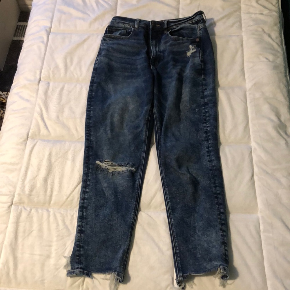 American Eagle mom jeans